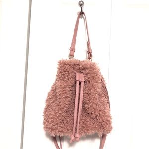 Faux fur bucket bag